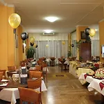 Отель Europa 2*