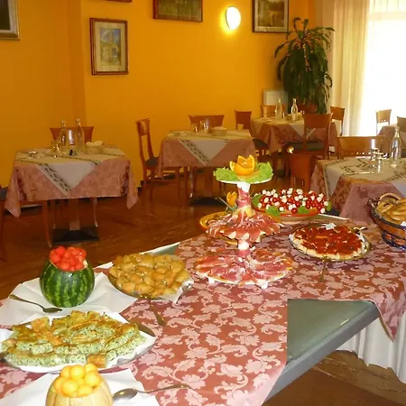 Europa Hotel 2*