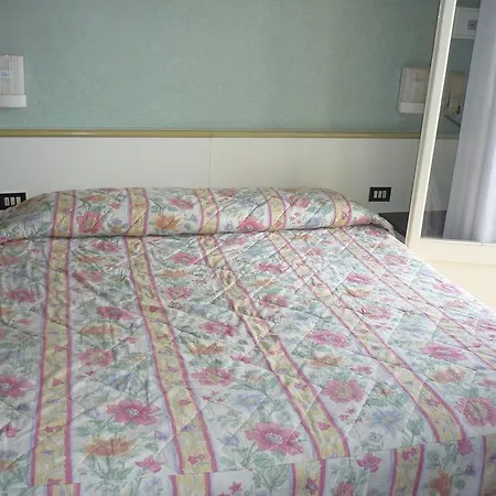Europa Hotel 2*