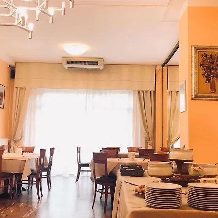 Europa Hotel 2*
