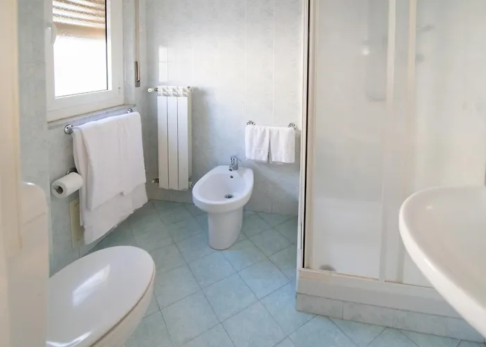 Отель Europa 2*